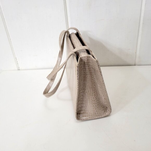 Tiger Needlepoint Faux Croc Beige Handbag Lee Needle Arts - Picture 4 of 9